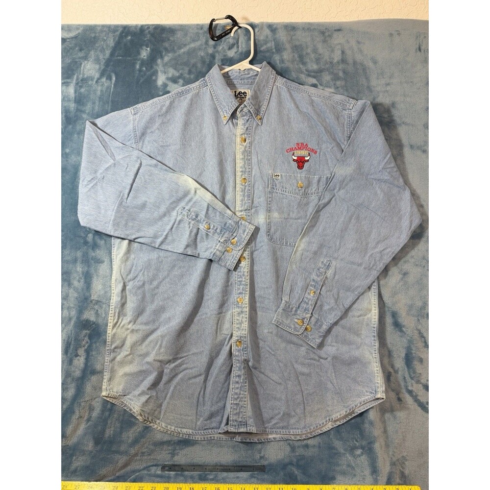 Vintage Lee Sport L Chicago Bulls Embroidered Denim Button-Down Shirt Blue NBA